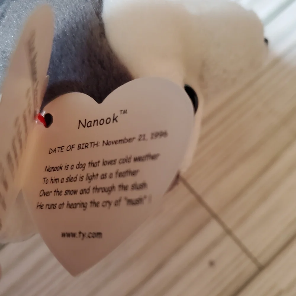 TY Beanie Baby - NANOOK‎ the Husky (7.5 inch) - MWMTs Stuffed Animal Toy